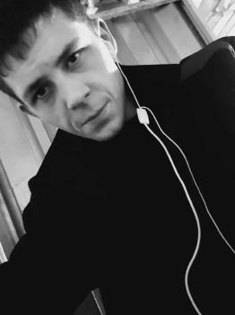 Роман Асташов